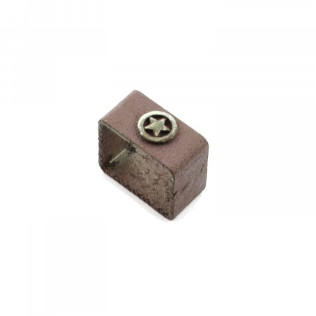 SHORT CONCHO WITH SCREW