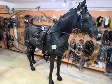 SINGOLO IN CUOIO MARRONE SCURO CON FIBBIERIA OTTONATA